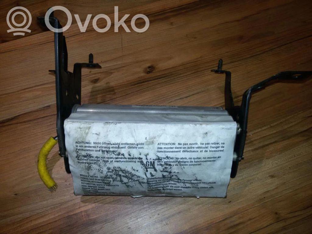 Opel Astra F Matkustajan turvatyyny 