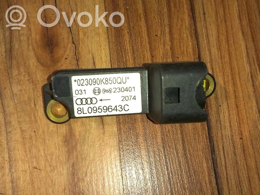 Airbagsensor Crashsensor Drucksensor   8L0959643C,8L0959643C