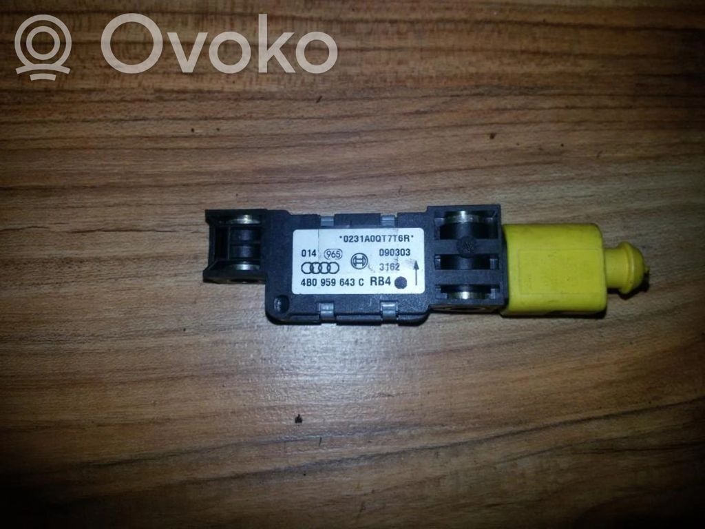 Sensor impacto/accidente para activar Airbag   4B0959643C,4B0959643C