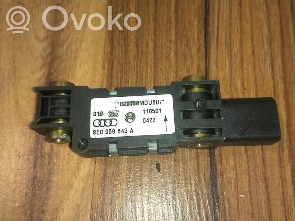 Audi A4 S4 B6 8E 8H Senzor impact/declanșare airbag