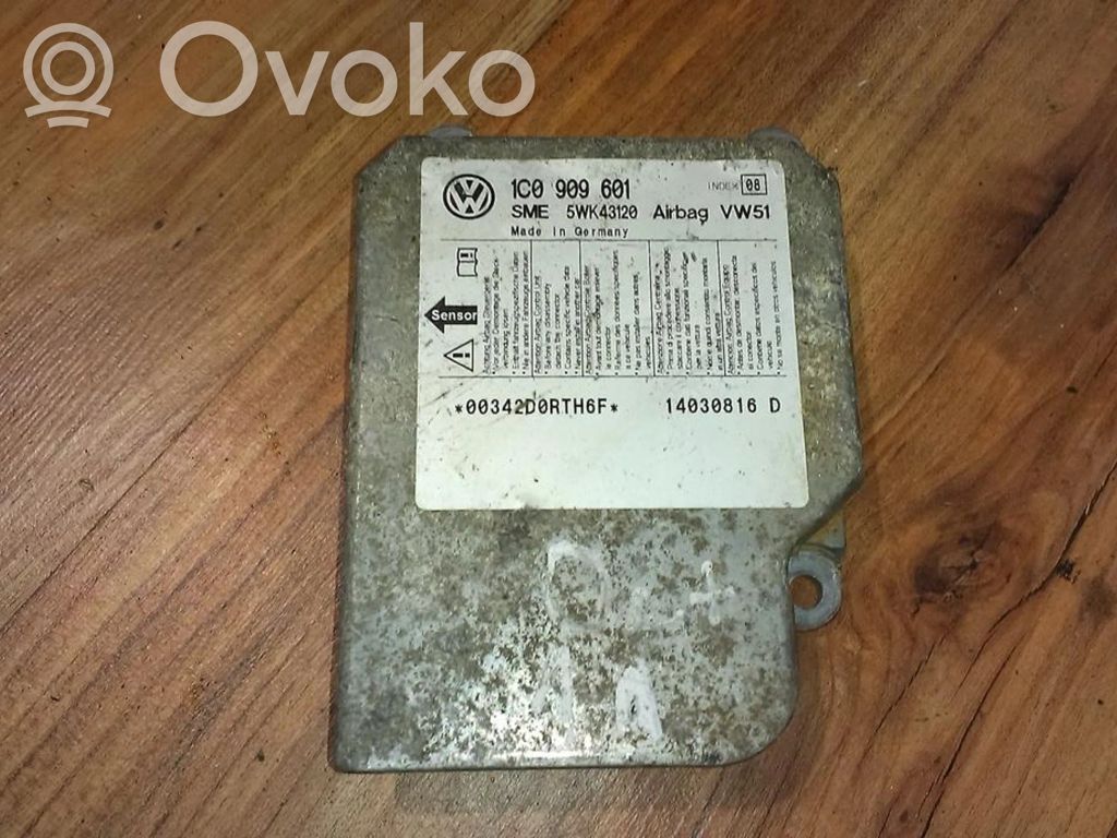 Volkswagen Golf IV Centralina/modulo airbag 