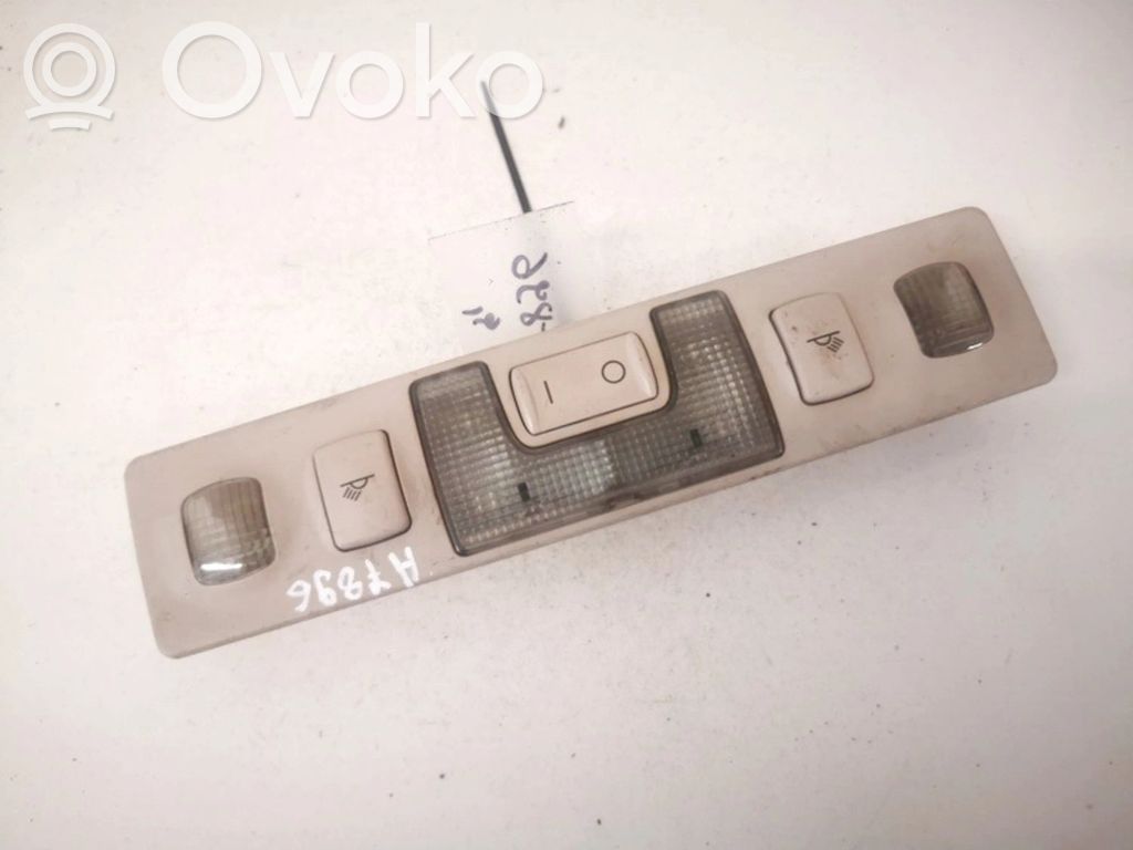 Takaistuimen valo   4B0947111,4B0947111