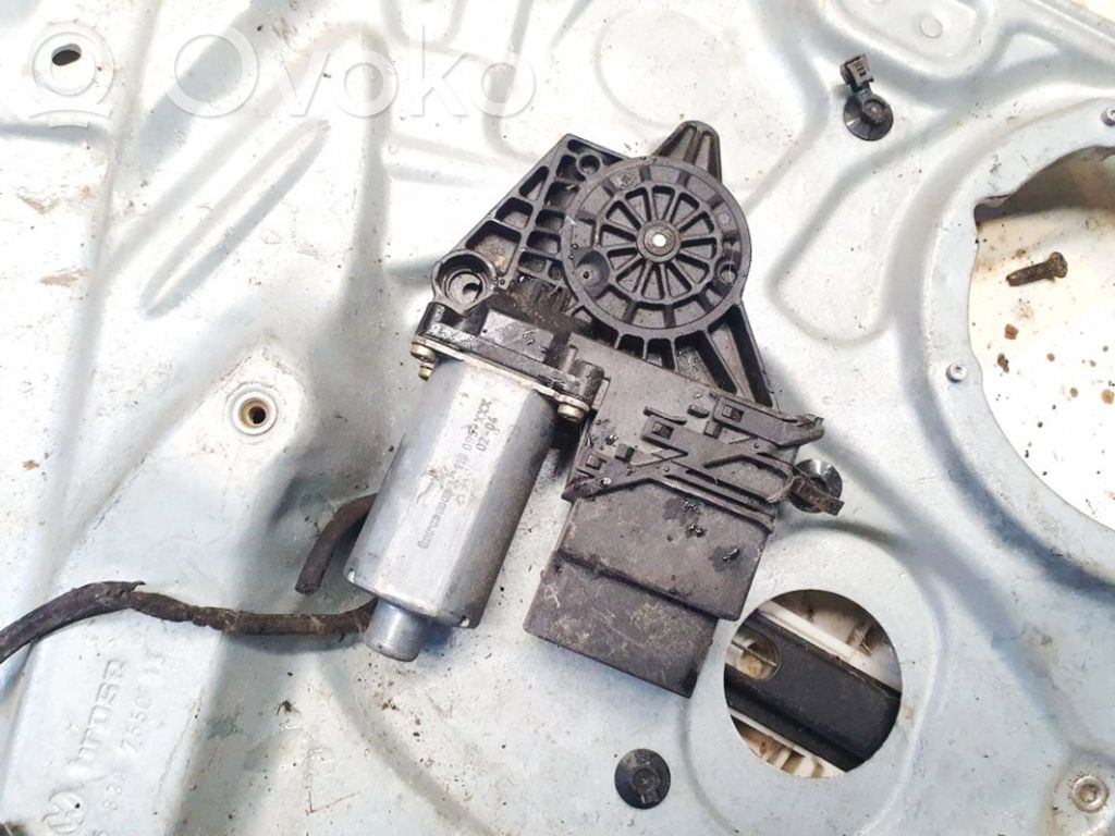 Volkswagen PASSAT B5 Motor macara geam ușă spate 