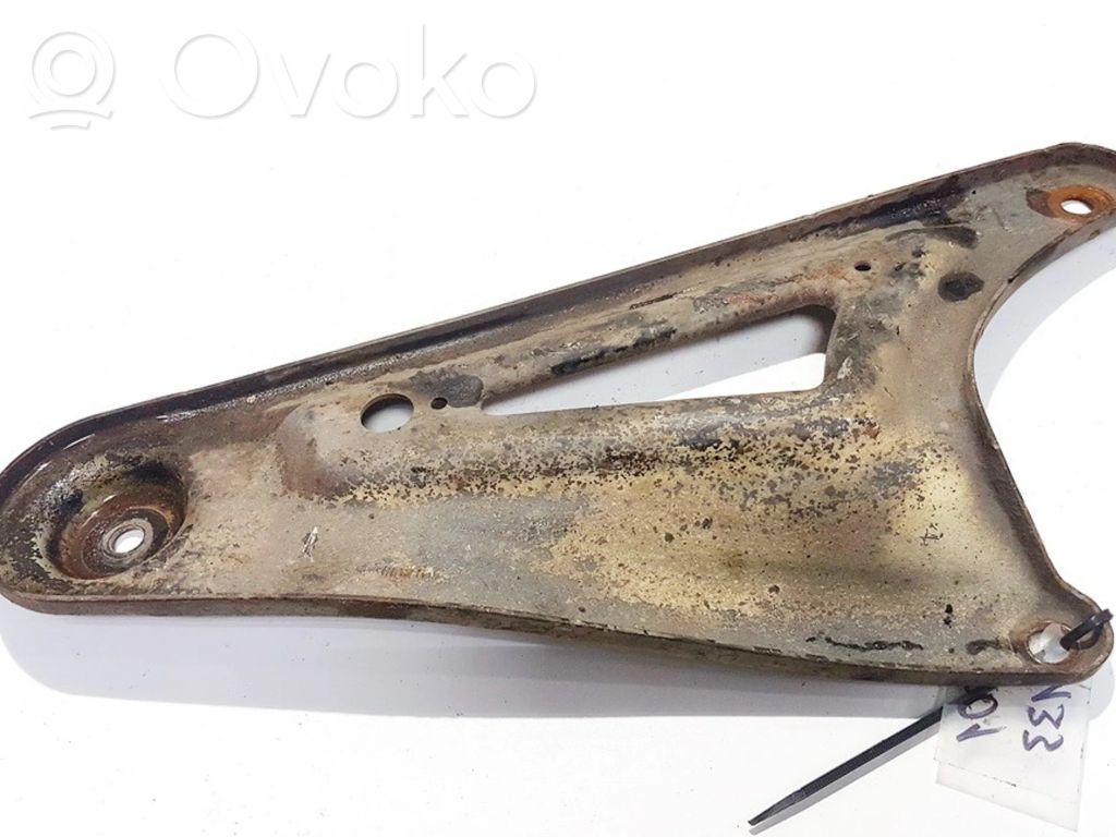 Opel Signum Moottorin kiinnikekorvake (käytetyt) 