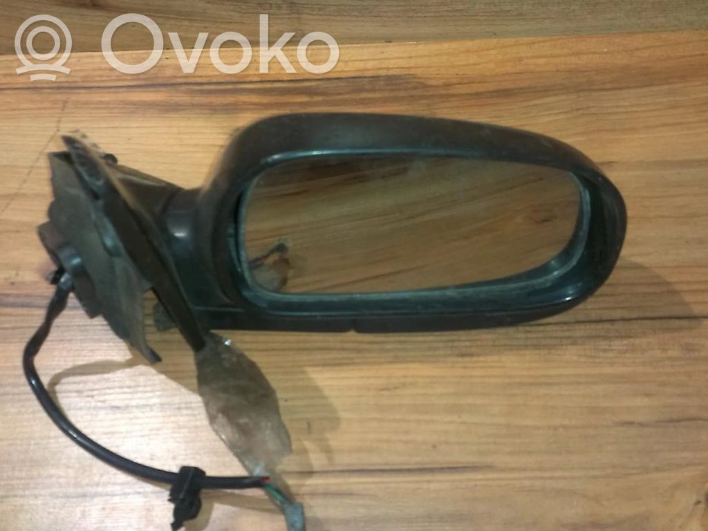 Toyota Corolla E100 Elektryczne lusterko boczne drzwi przednich 