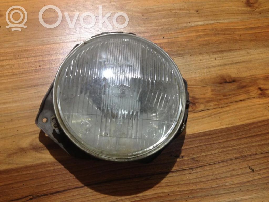 Lampa przednia
