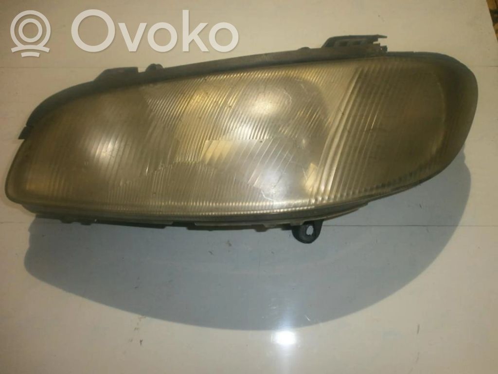 Opel Omega B1 Far 