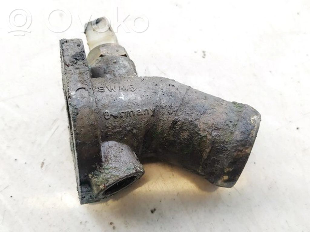 Volkswagen PASSAT B5 Tubo flessibile del liquido di raffreddamento del motore