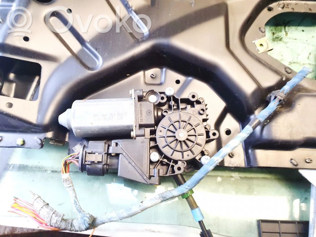Silnik regulatora szyby drzwi przednich   4A0959802D,119003102116,119003102116,4A0959802D