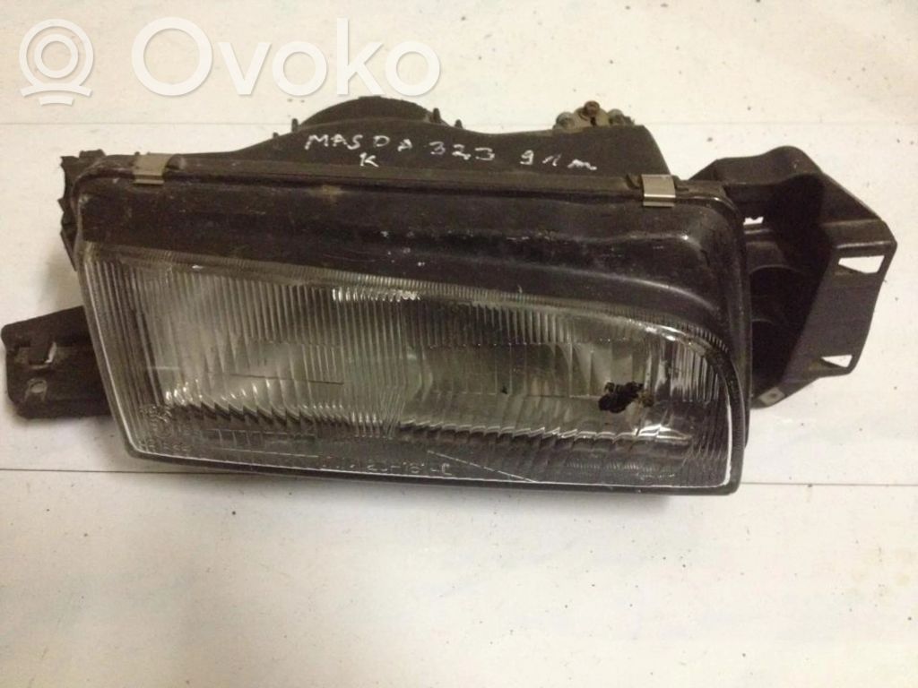 Mazda 323 Lampa przednia 