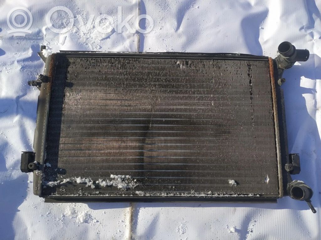 Volkswagen Jetta V Radiator lichid răcire 