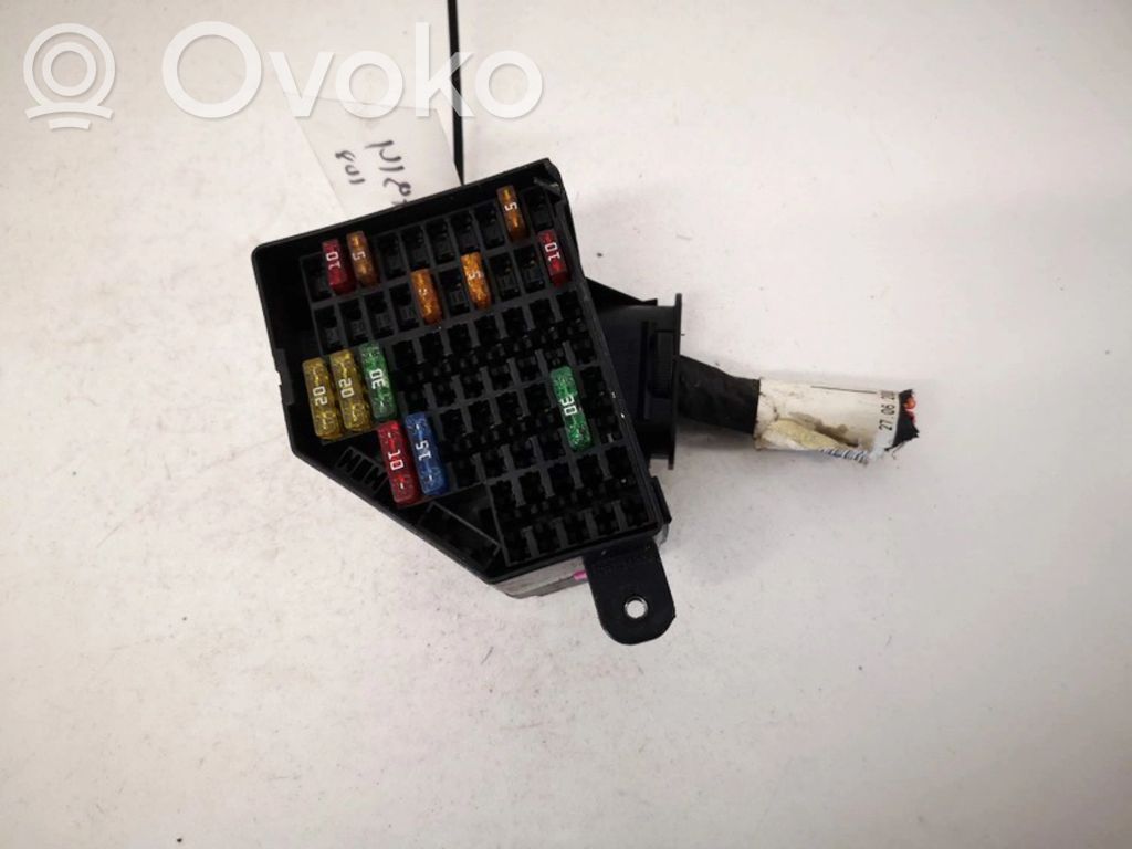 Volkswagen PASSAT B6 Set scatola dei fusibili 