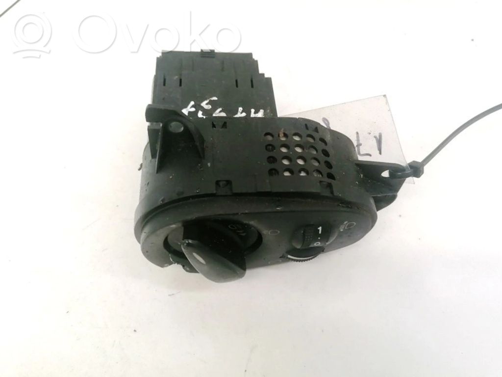Ford Focus Lukturu slēdzis 