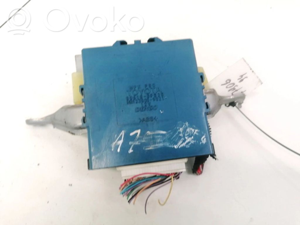 Toyota Corolla Verso AR10 Mukavuusmoduuli 