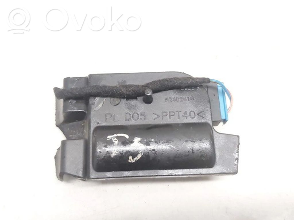 Volkswagen Transporter - Caravelle T5 Motor/actuator clapetă aer 