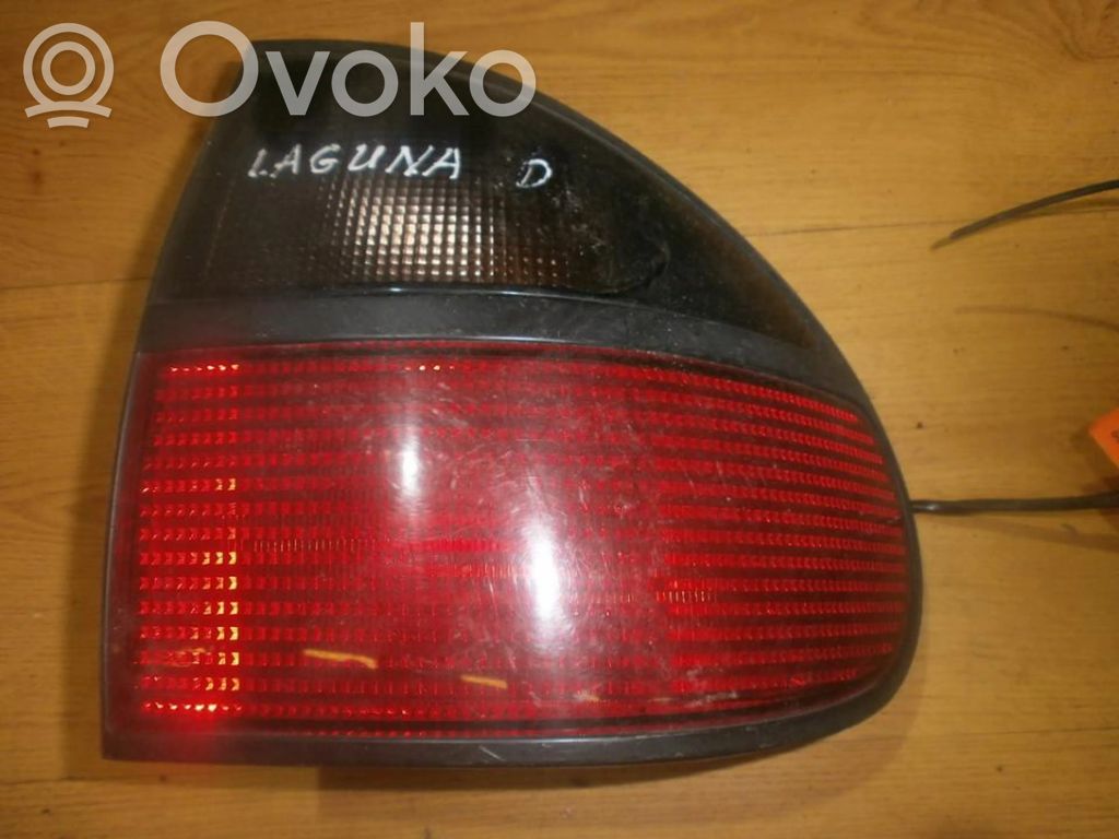 Renault Laguna I Lampă spate în caroserie 
