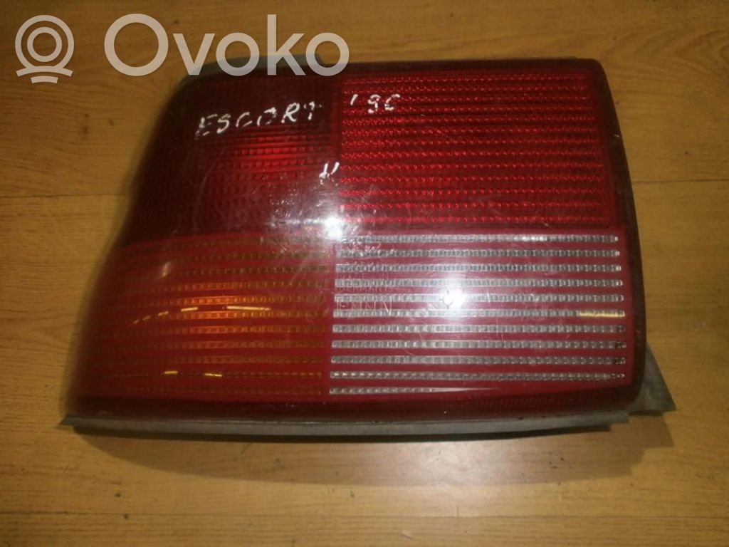 Ford Escort Galinis žibintas kėbule 