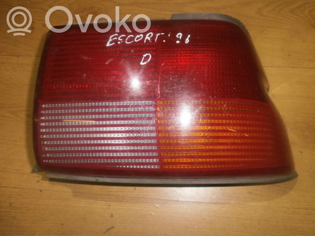 Ford Escort Galinis žibintas kėbule 