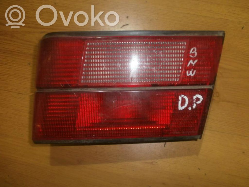 BMW 5 E34 Lampă spate în capacul portbagajului 