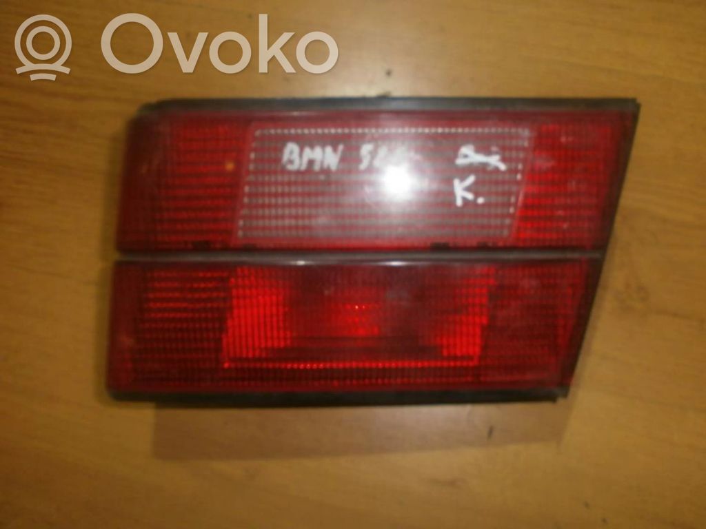 BMW 5 E34 Lampă spate în capacul portbagajului 
