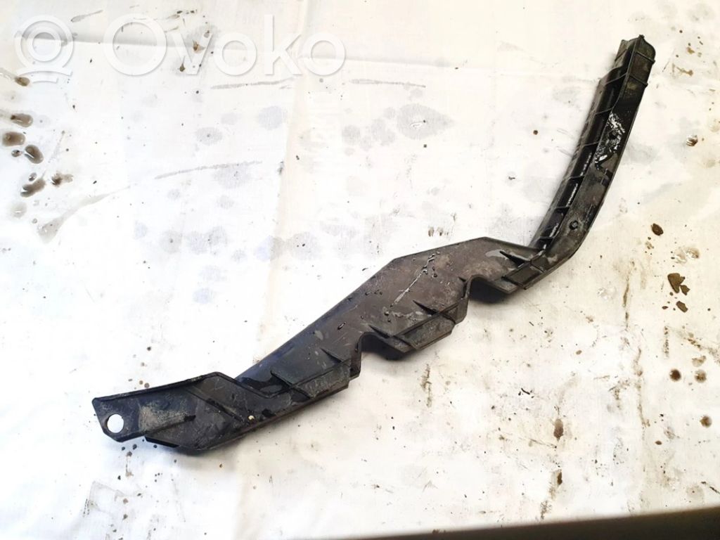 Skoda Octavia Mk2 (1Z) Staffa di rinforzo montaggio del paraurti anteriore