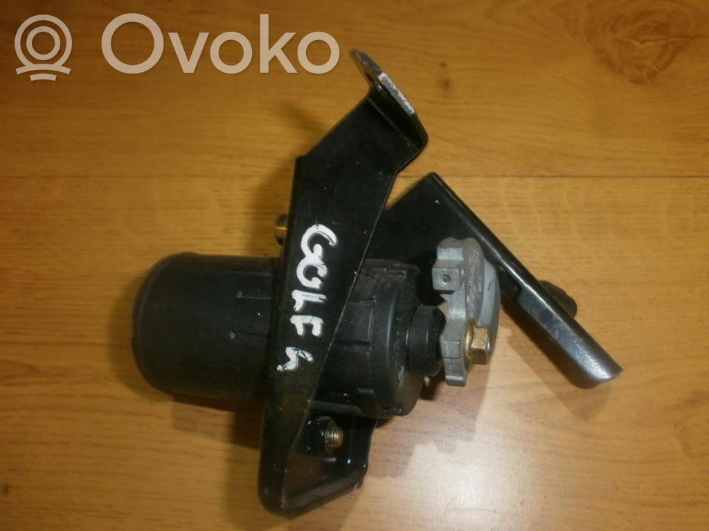 Volkswagen Golf IV Kaasupoljin 