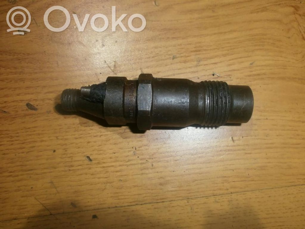 Nissan Primera Wtryskiwacz paliwa 