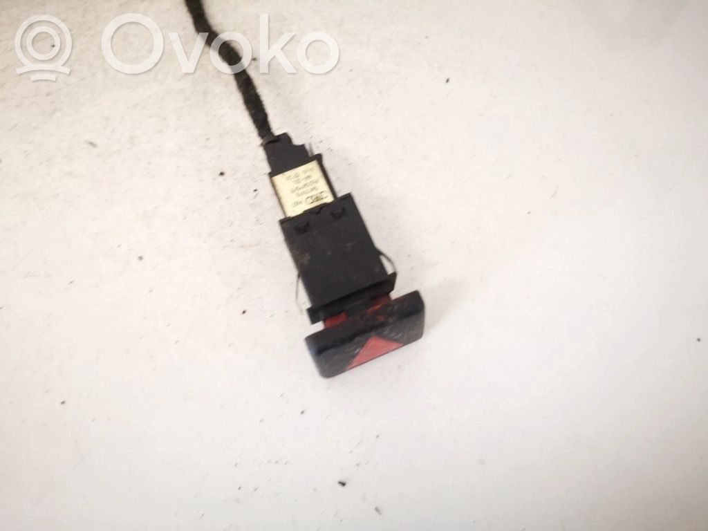 Botón interruptor de luz de peligro   8E0941509,BTB6,8E0941509,BTB6