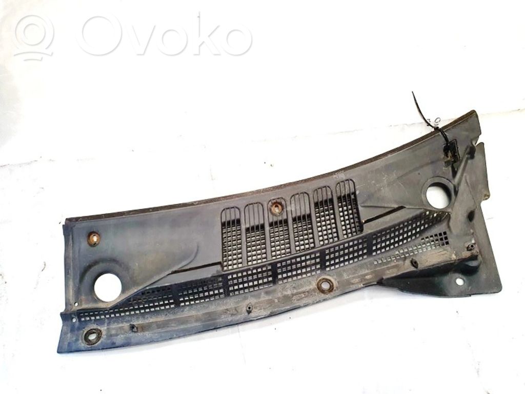 Nissan Almera Tino Zierleiste Scheibenwischer 