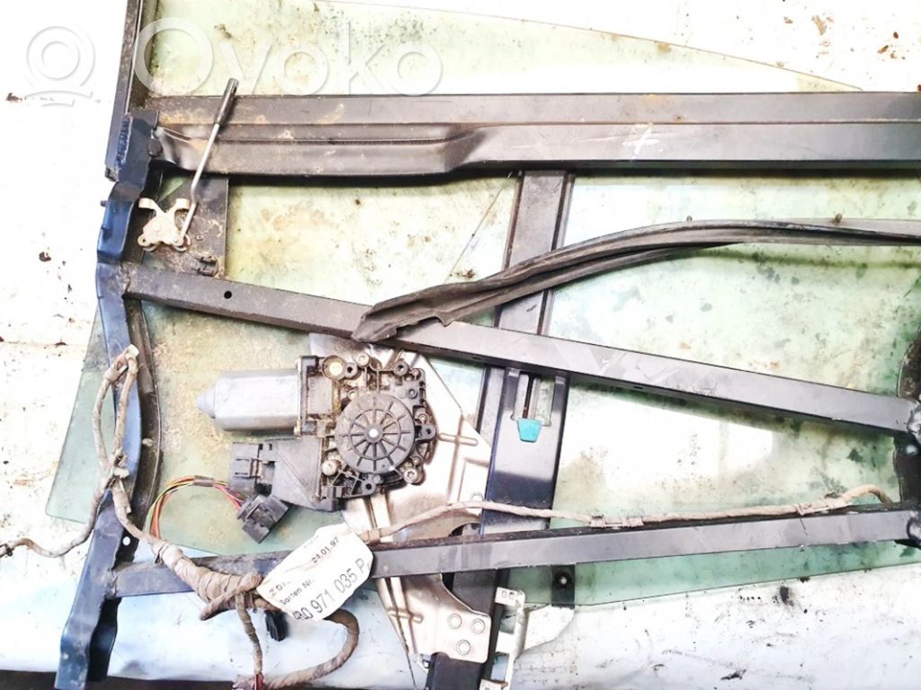 Regulador con motor de la ventanilla de la puerta corredera   4B0839398B,4B0839398B
