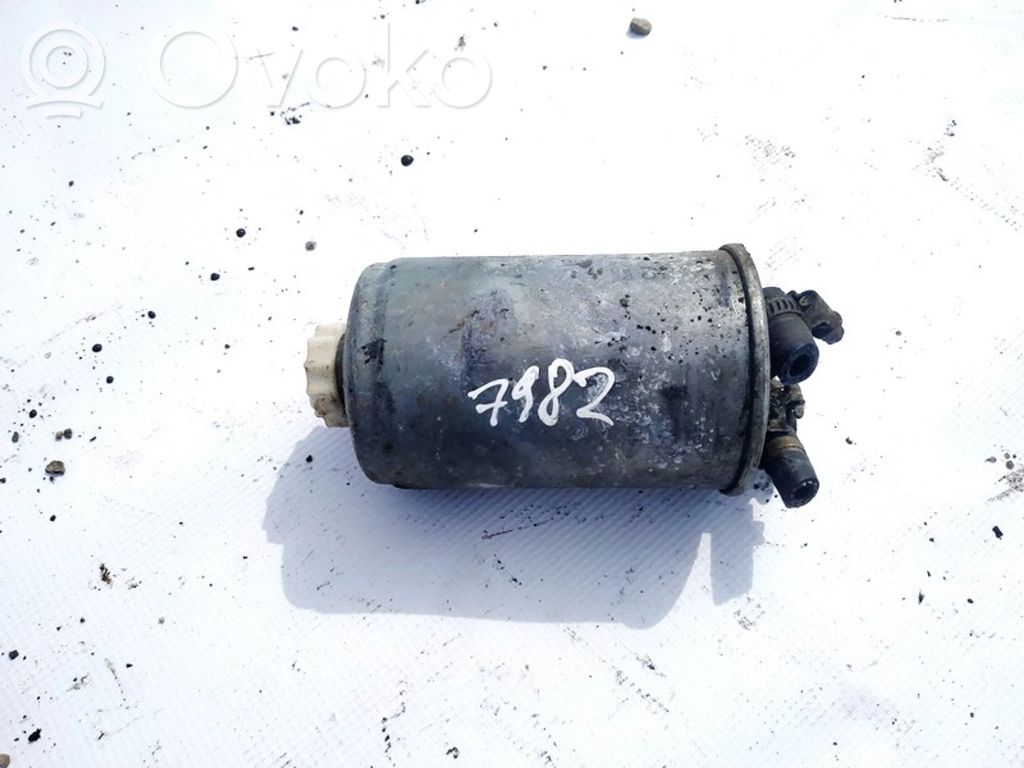 Filtru combustibil