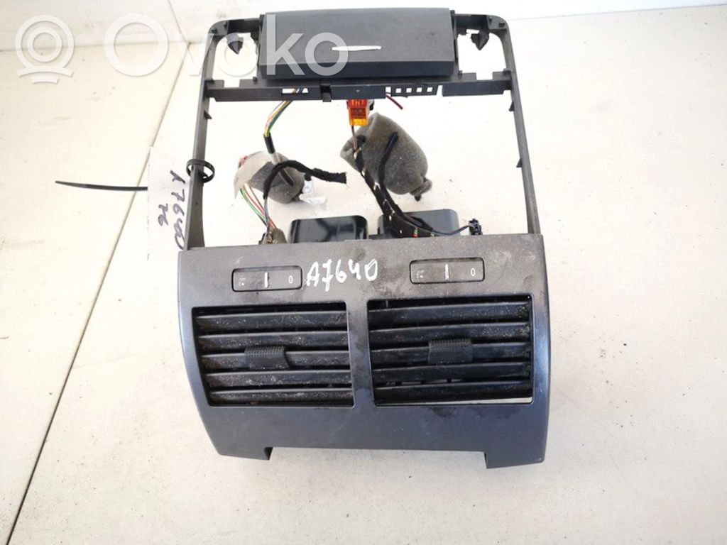 Volkswagen Phaeton Griglia di ventilazione centrale cruscotto 