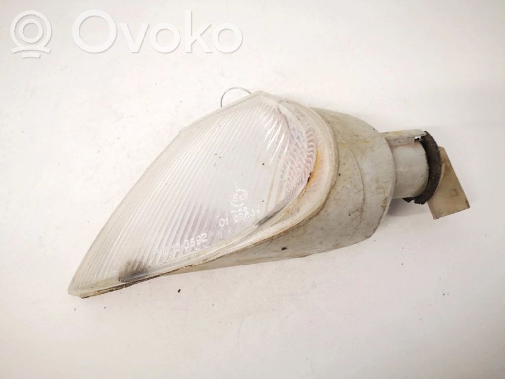 Renault Laguna I Front indicator light 
