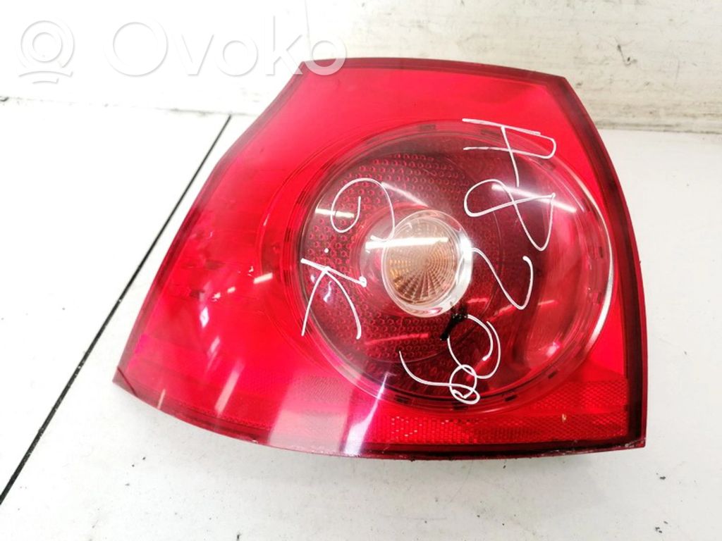 Volkswagen Golf V Luci posteriori 