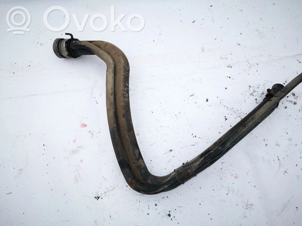 Toyota Corolla Verso AR10 Rura wlewu paliwa 
