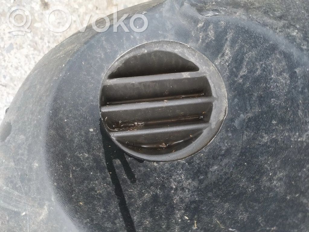 Front bumper lower grill