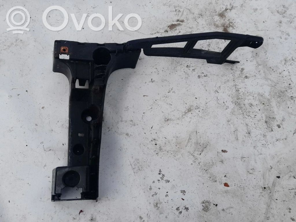 BMW X5 E70 Takapuskurin kannake