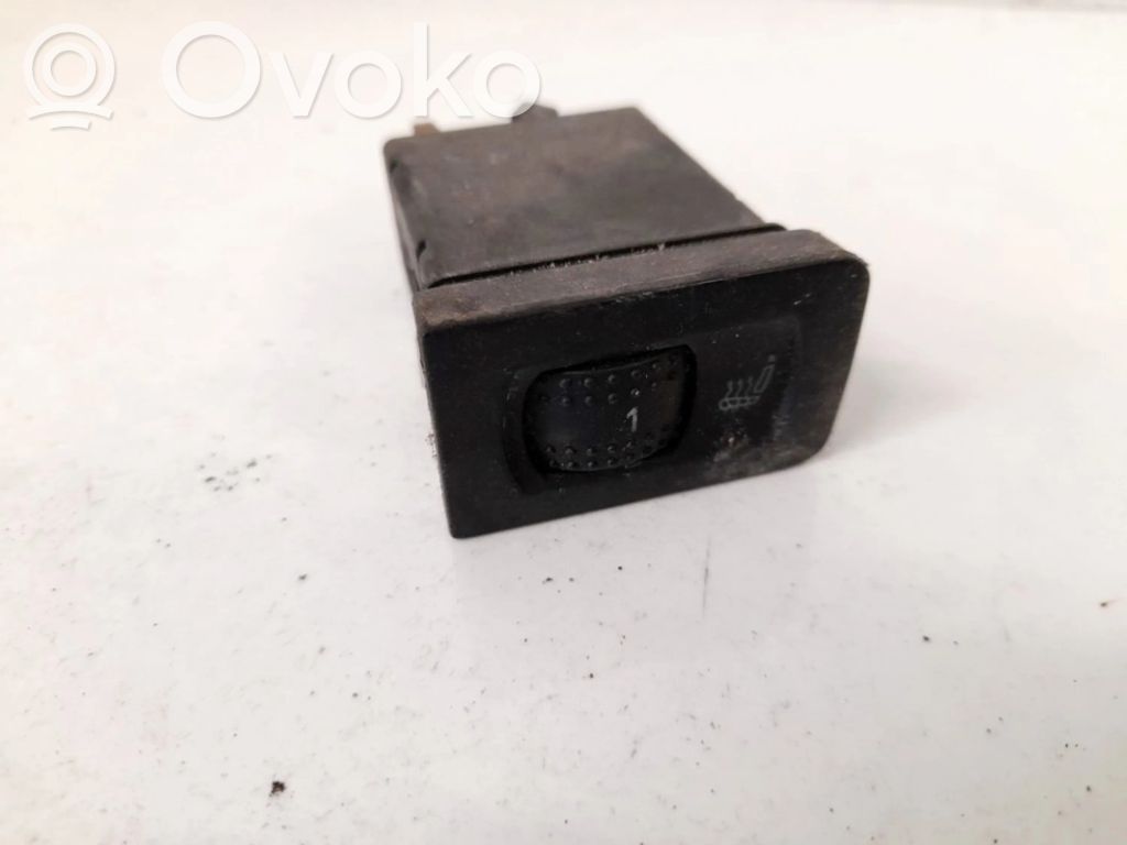 Volkswagen Golf IV Comutator încălzire scaune 