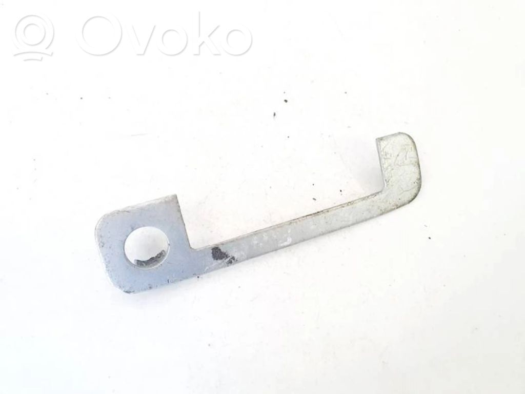 Audi A4 S4 B5 8D Lastausoven suojatulppa 