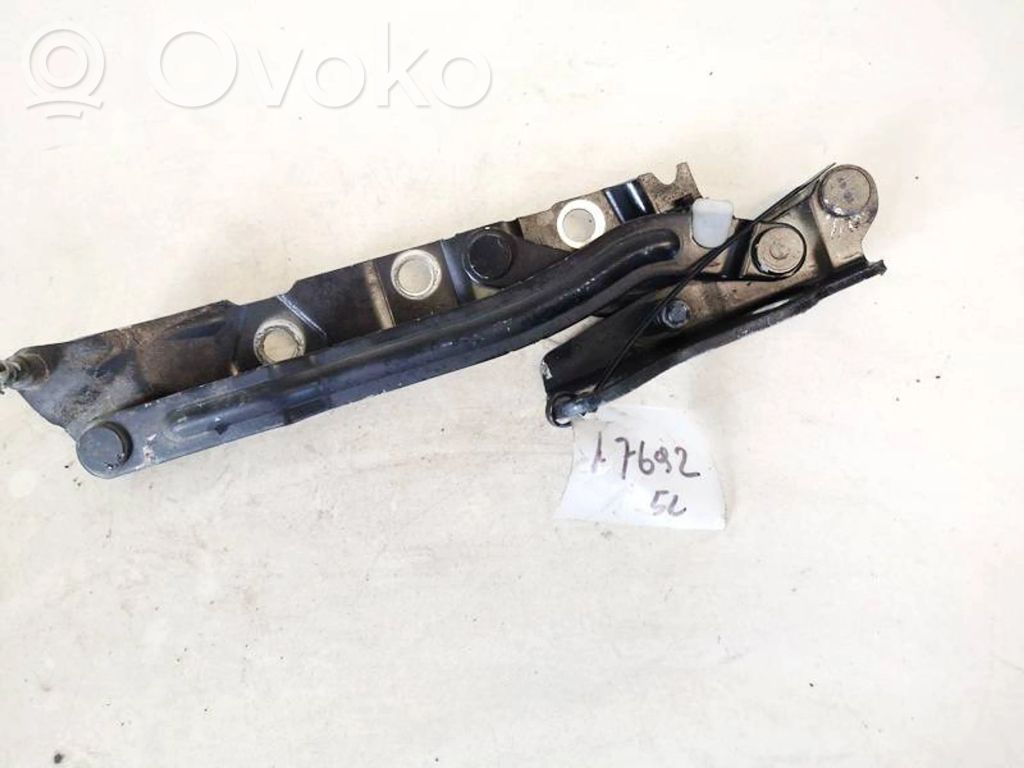 Volvo S40 Tailgate/trunk/boot hinge 
