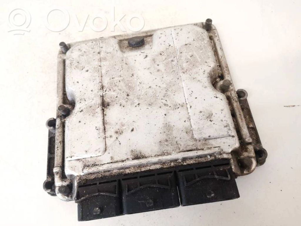 Unidad de control/módulo del motor   0281011325,8200309318,0281011325,8200309318