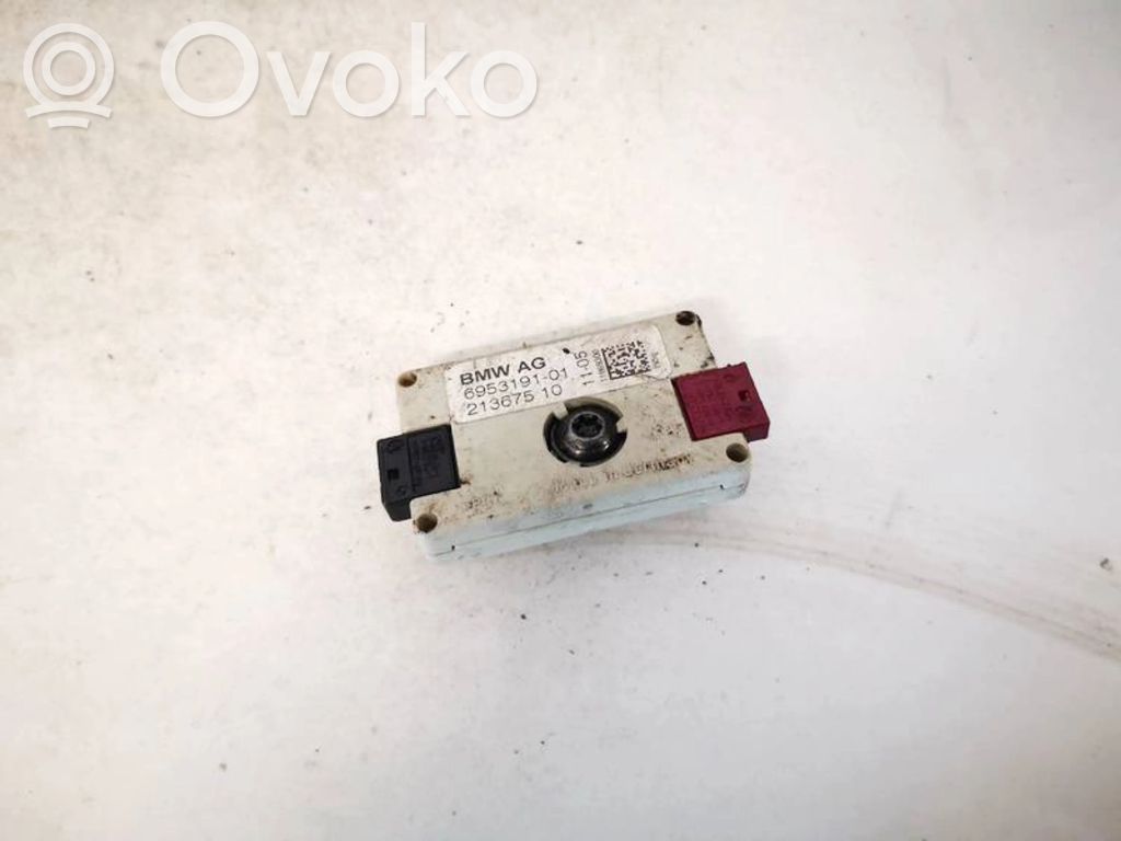 BMW 3 E90 E91 Antenna control unit 