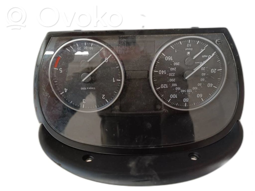 BMW 3 E90 E91 Nopeusmittari (mittaristo) 