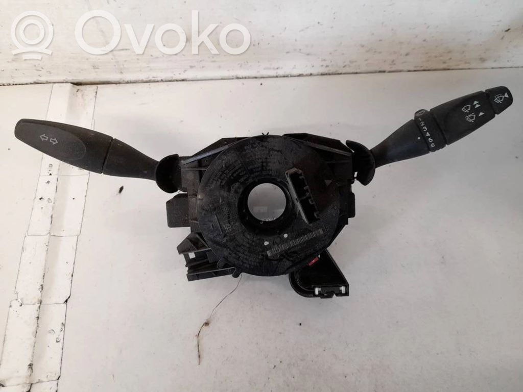 Ford Focus Commodo, commande essuie-glace/phare