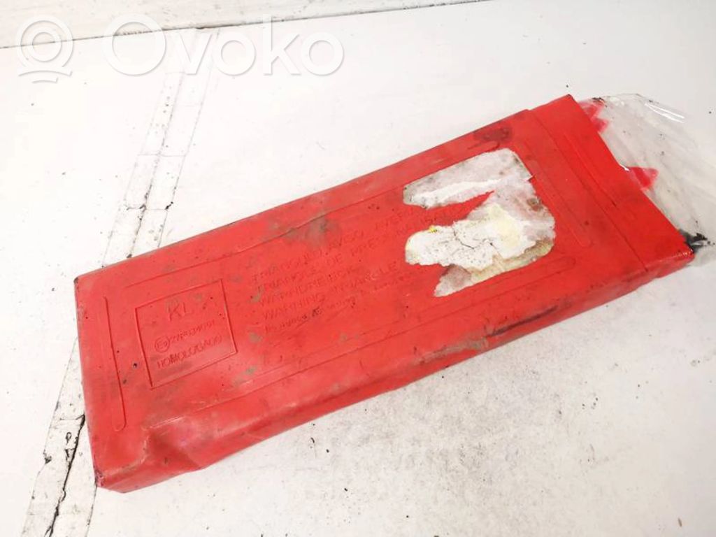 Opel Astra F Varoituskolmio 
