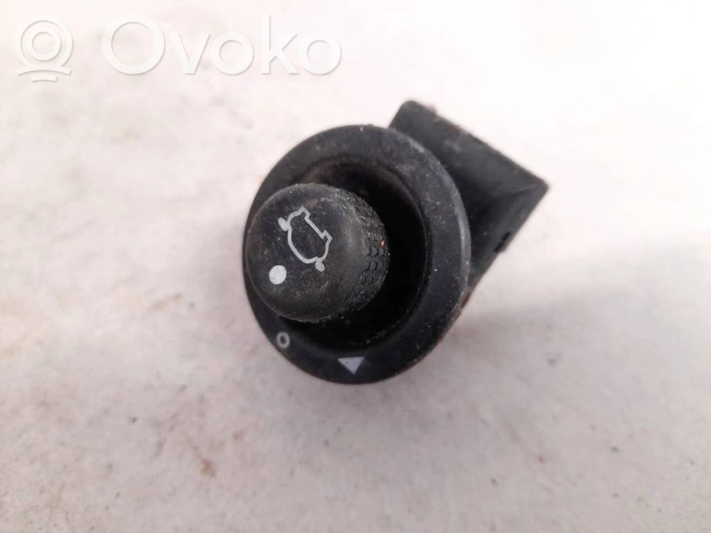 Ford Focus Wing mirror switch 