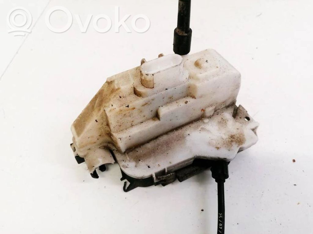 Citroen C3 Priekšpusē slēdzene 