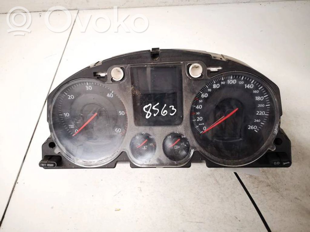 Volkswagen PASSAT B6 Vitezometru (grup de instrumente) 