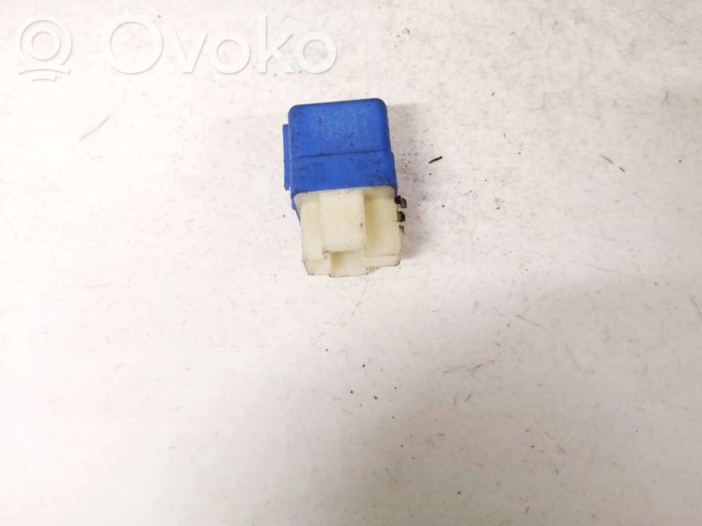 Nissan Almera Altri relè