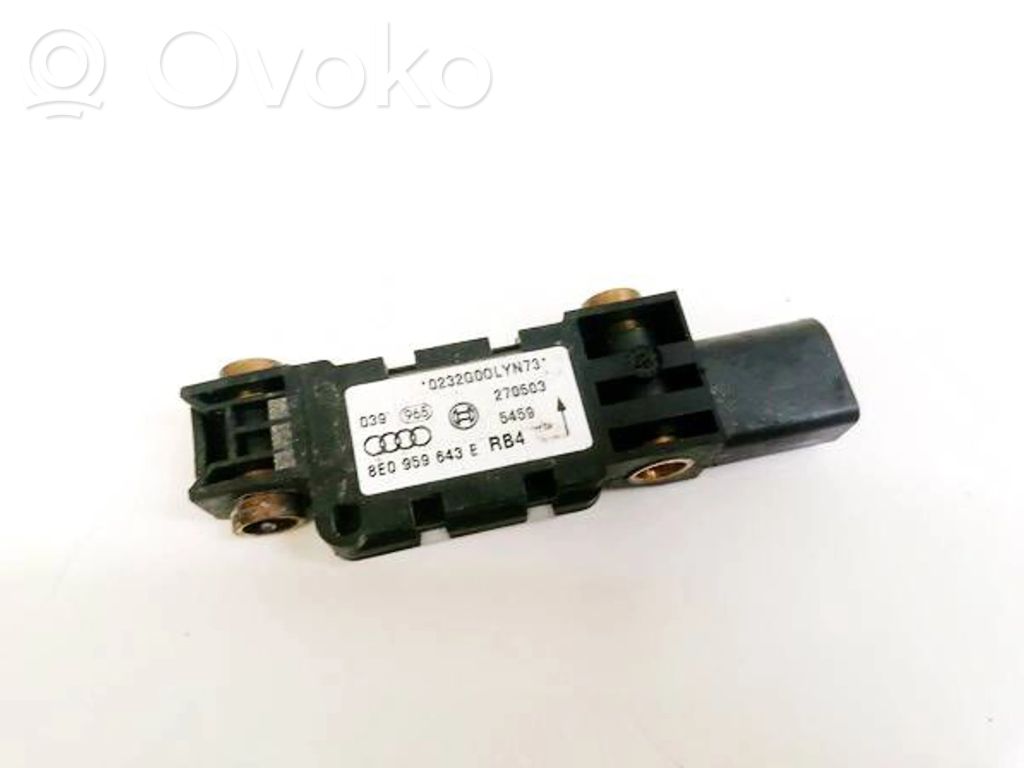 Audi A4 S4 B6 8E 8H Senzor impact/declanșare airbag 